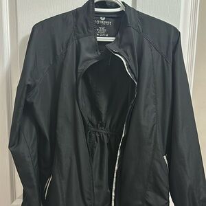 Womens wind breaker